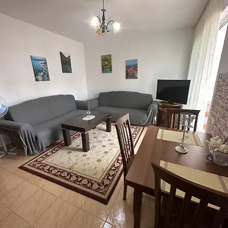 Cozy In The City Center Apartment *